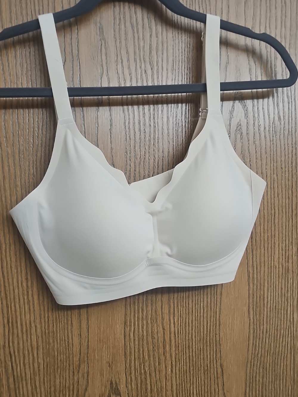 Oeak Scallop Edge Wireless Bra - Buff